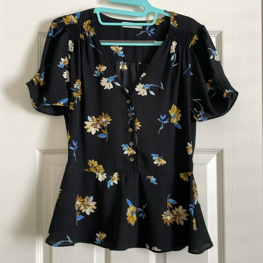 3 for $15 Moa Moa floral peplum blouse